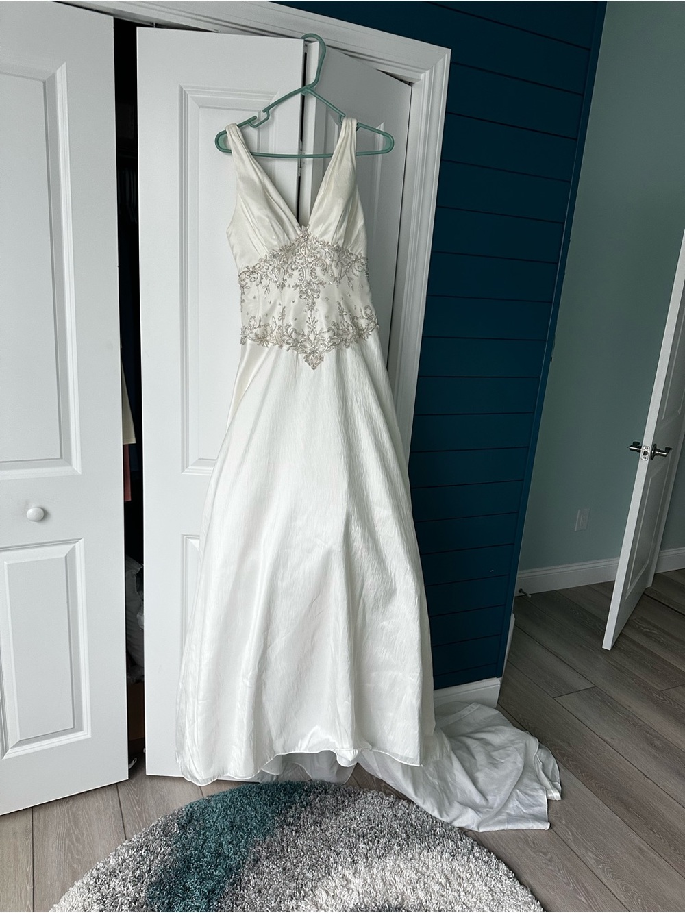 Allure Bridals Ivory A-Line Gown with Beaded Bodice NWOT